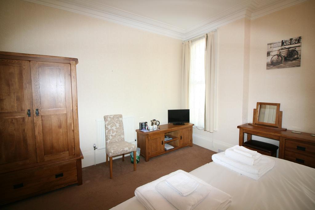 Lincoln House Bed & Breakfast Bridlington Bagian luar foto