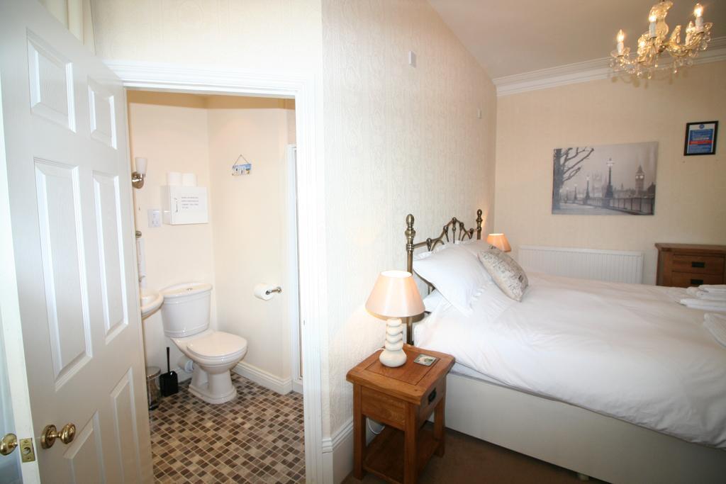 Lincoln House Bed & Breakfast Bridlington Bagian luar foto